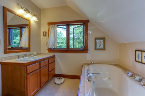 2003 Hale Hollow Road Plymouth VT 05056