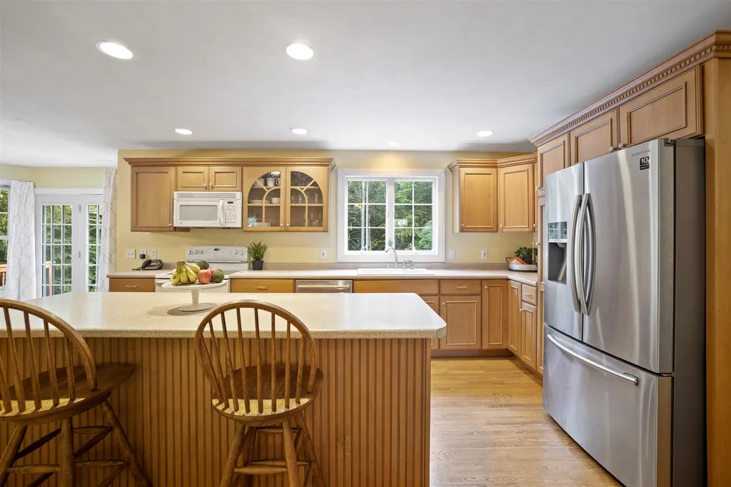57 Mohawk Lane Brentwood NH 03833