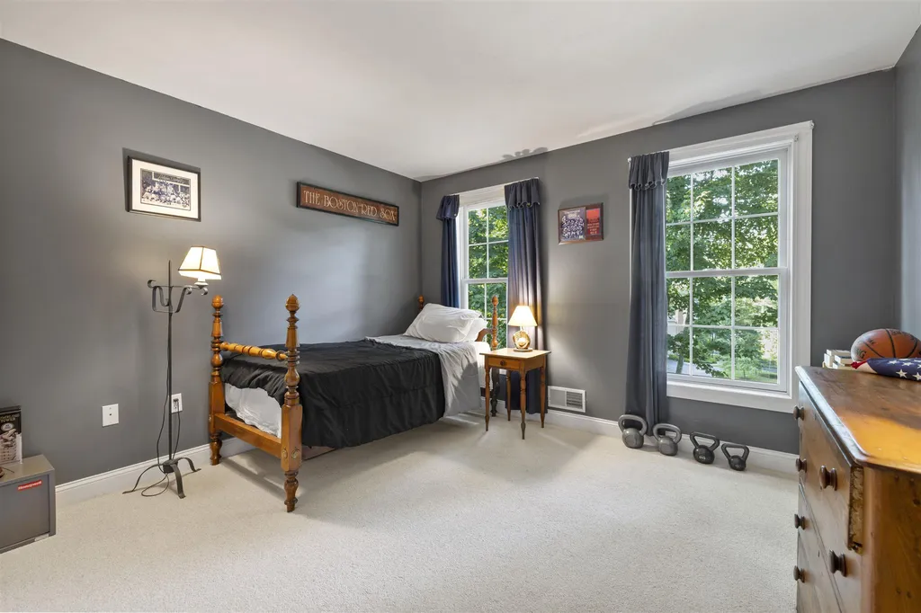 57 Mohawk Lane Brentwood NH 03833