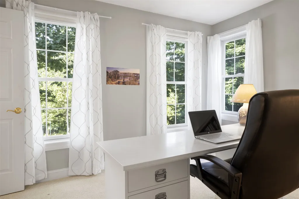 57 Mohawk Lane Brentwood NH 03833