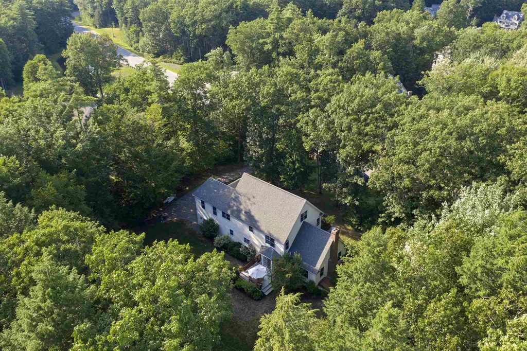 57 Mohawk Lane Brentwood NH 03833