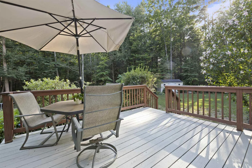 57 Mohawk Lane Brentwood NH 03833