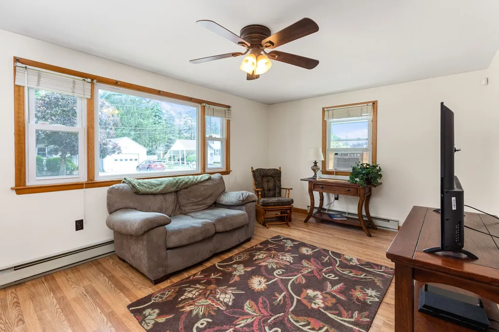 6 Doelson Street Somersworth NH 03878