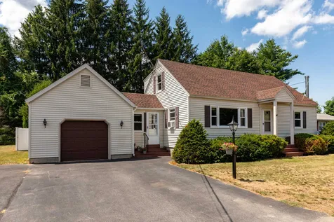 6 Doelson Street Somersworth NH 03878