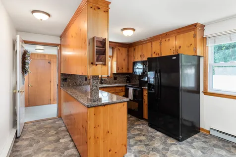 6 Doelson Street Somersworth NH 03878