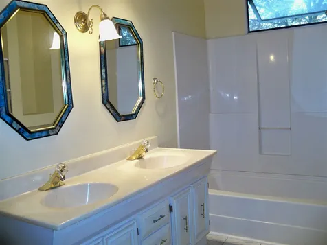 9 Orchard Avenue Nashua NH 03060