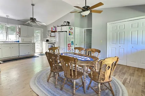 88 Heath Lane New London NH 03257