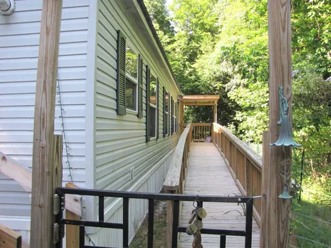 15 Christie Lane Brattleboro VT 05301