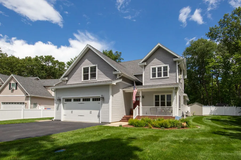 96 Emma's Way Colchester VT 05446