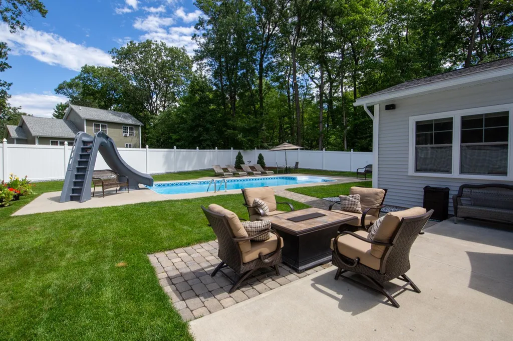 96 Emma's Way Colchester VT 05446