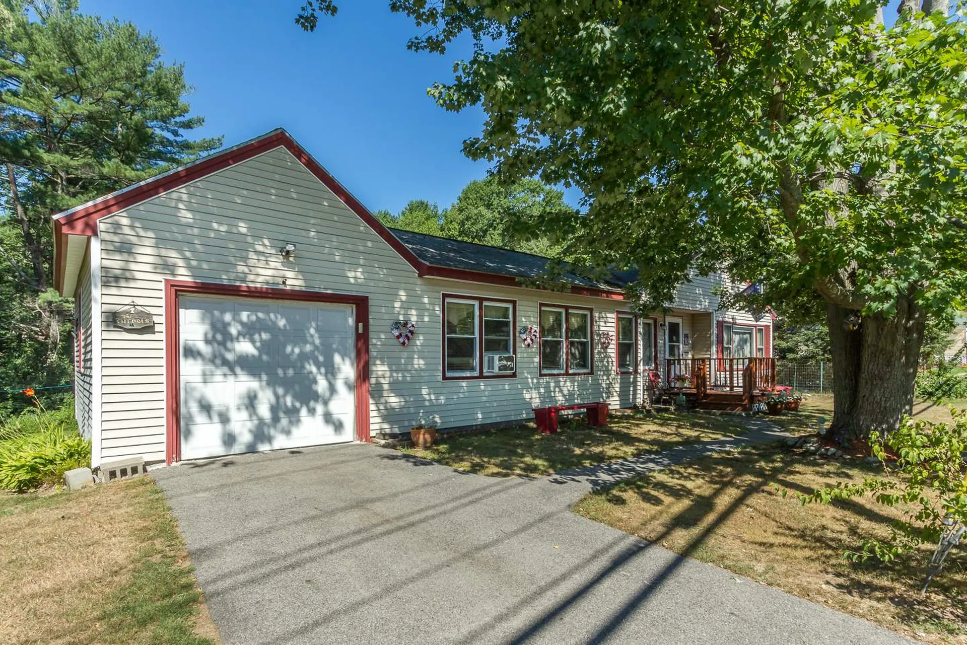 74 Pleasant Street Salem NH 03079