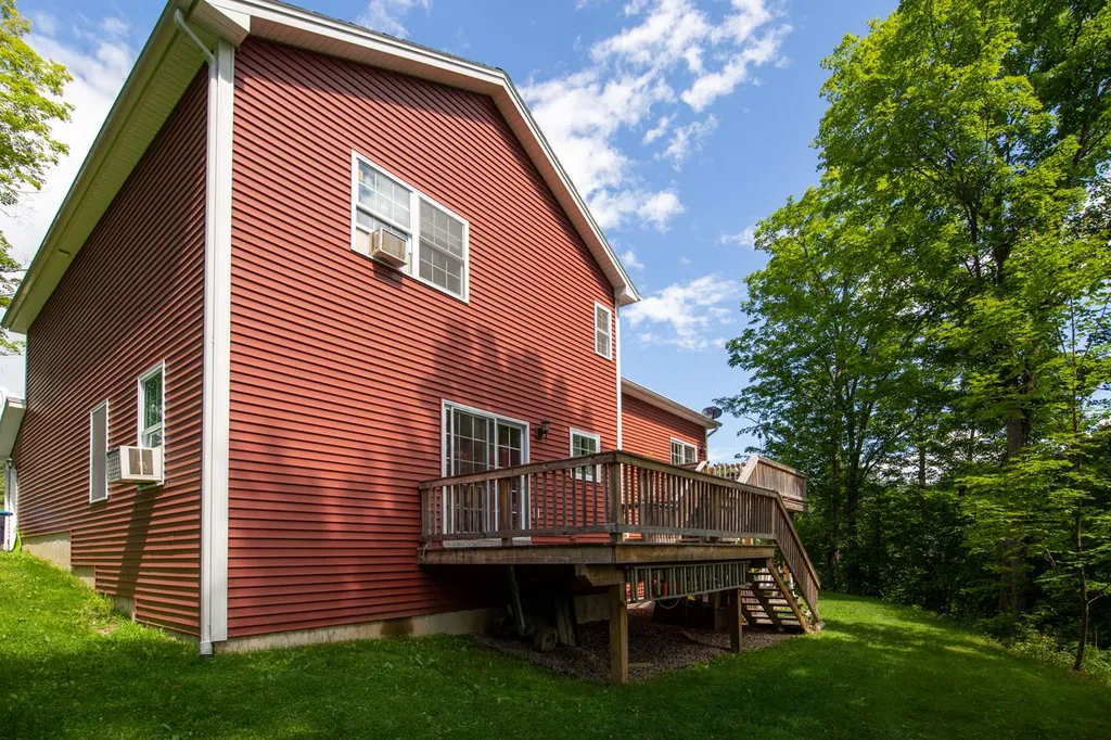 4 Roig Farm Road Fairfax VT 05454