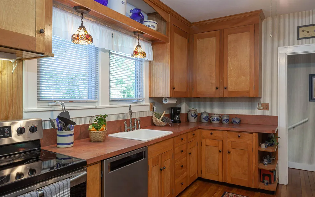 88 Arch Street Keene NH 03431
