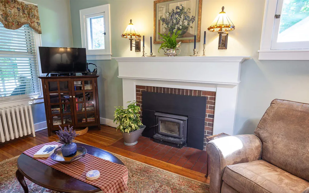 88 Arch Street Keene NH 03431