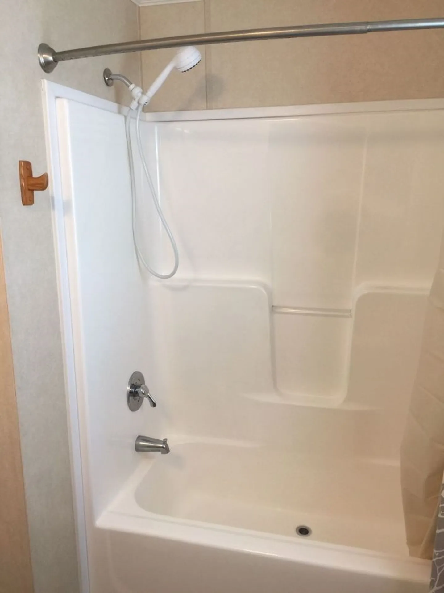 39 Bunker Lane Madbury NH 03823