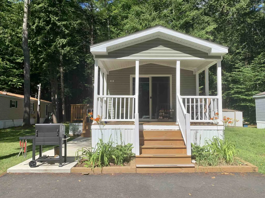 29 Oriole Avenue Keene NH 03431