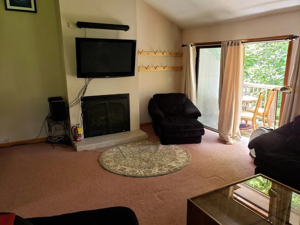 221 Drumley South Road Warren VT 05674