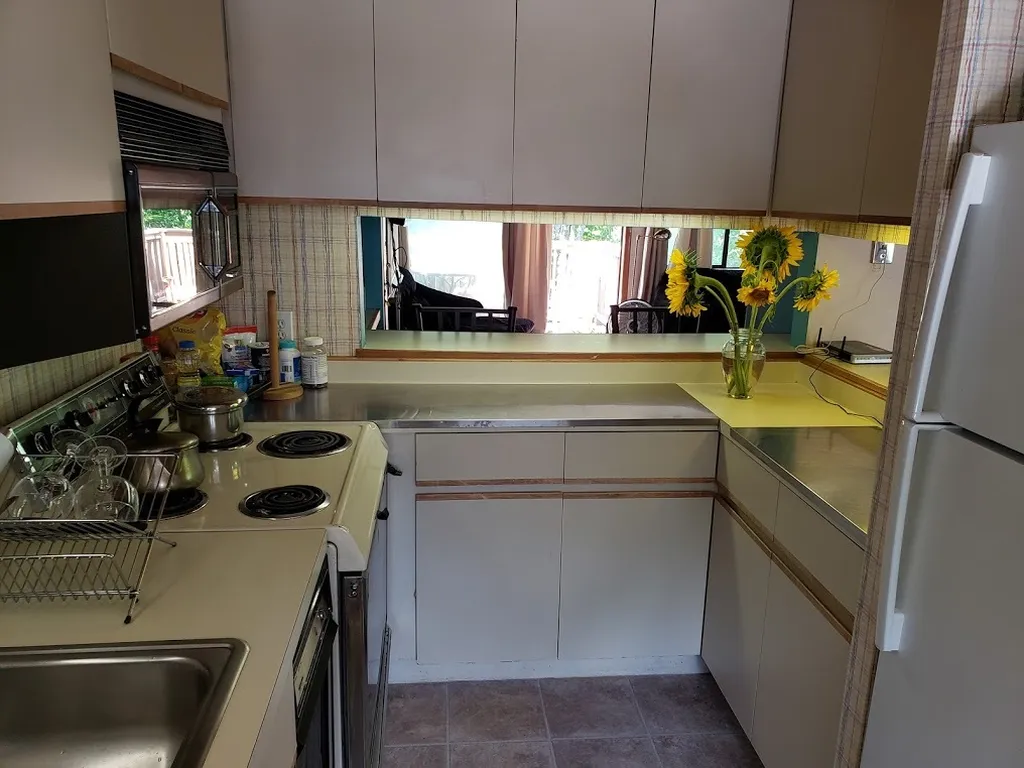 221 Drumley South Road Warren VT 05674
