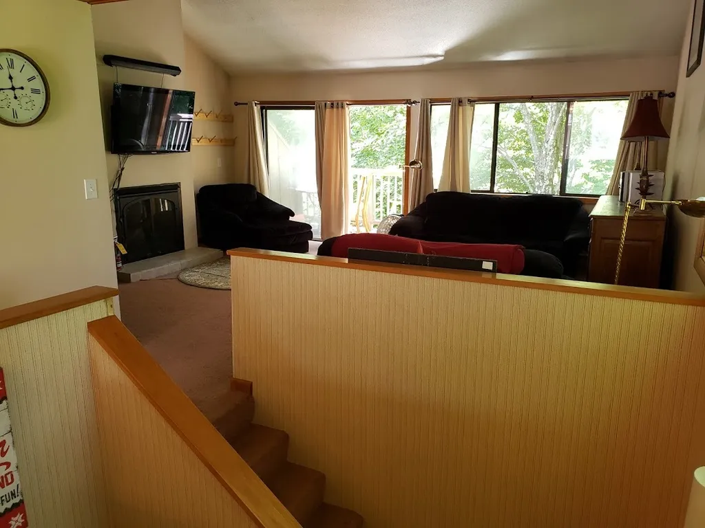 221 Drumley South Road Warren VT 05674