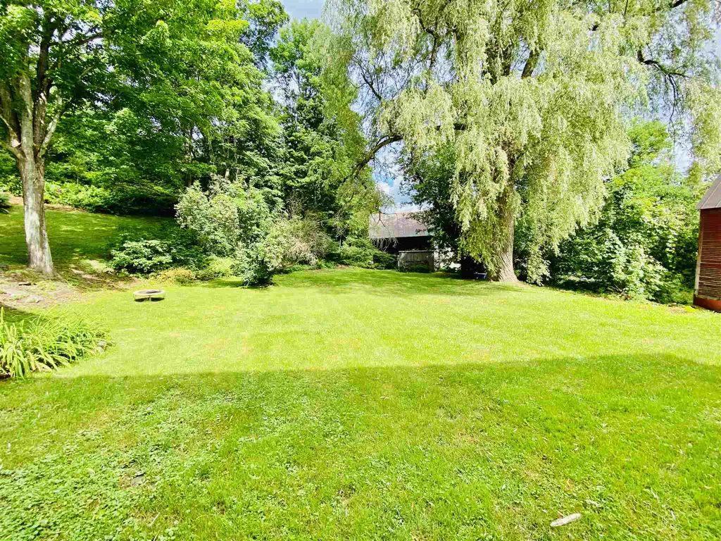 2 Pluck Hill Road Royalton VT 05068