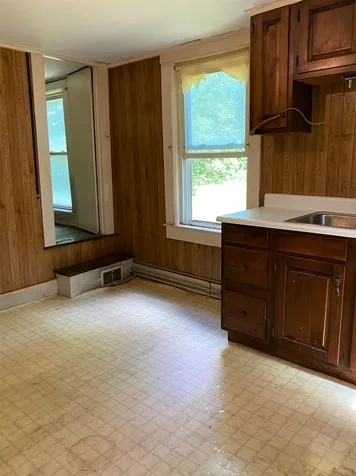 36 Village Road Wilmot NH 03287