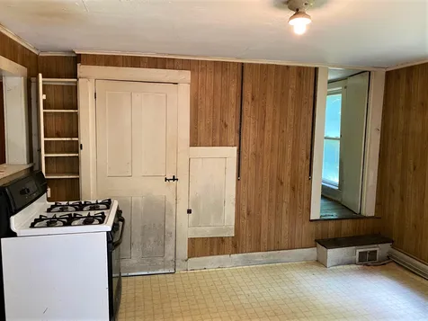 36 Village Road Wilmot NH 03287