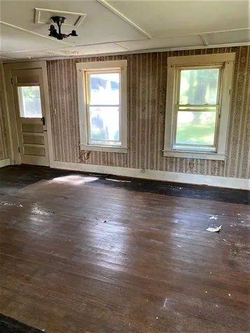 36 Village Road Wilmot NH 03287