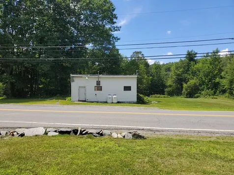 1421 Nh Route 120 Cornish NH 03745