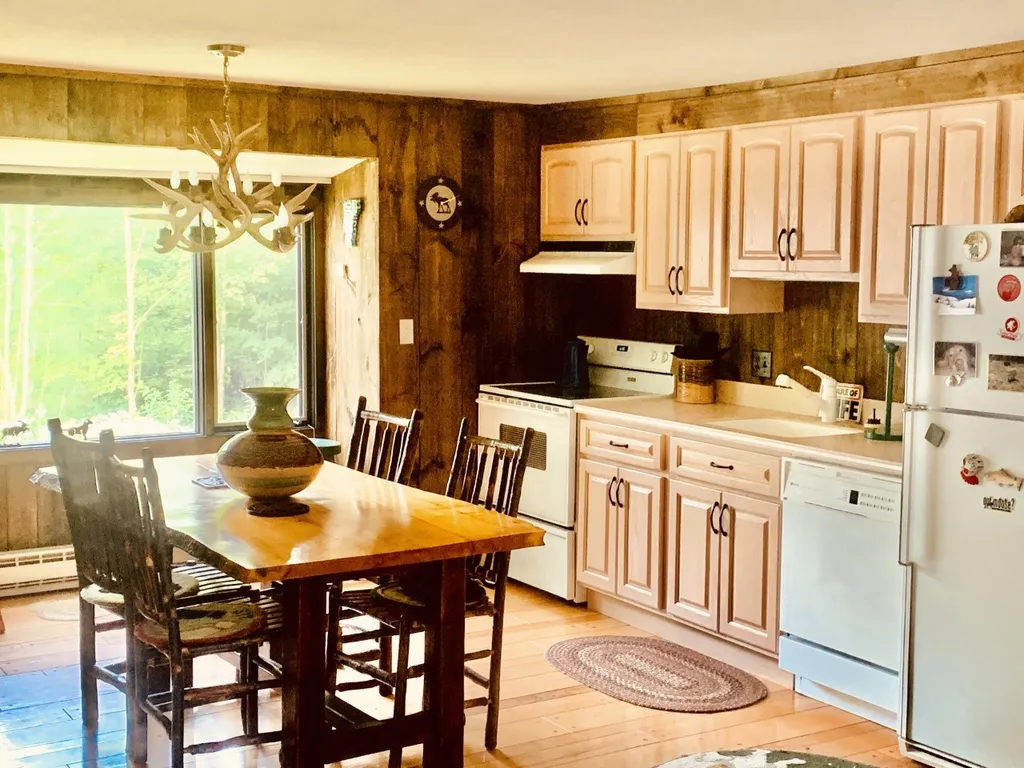 351 Old Stowell Hill Road Londonderry VT 05148