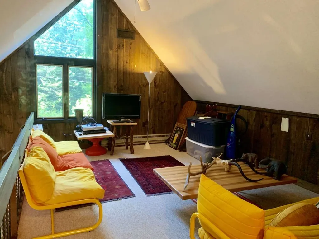 351 Old Stowell Hill Road Londonderry VT 05148