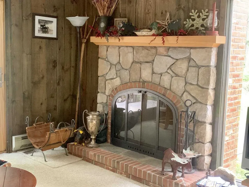 351 Old Stowell Hill Road Londonderry VT 05148