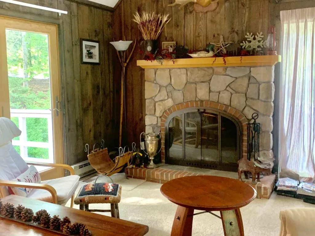 351 Old Stowell Hill Road Londonderry VT 05148