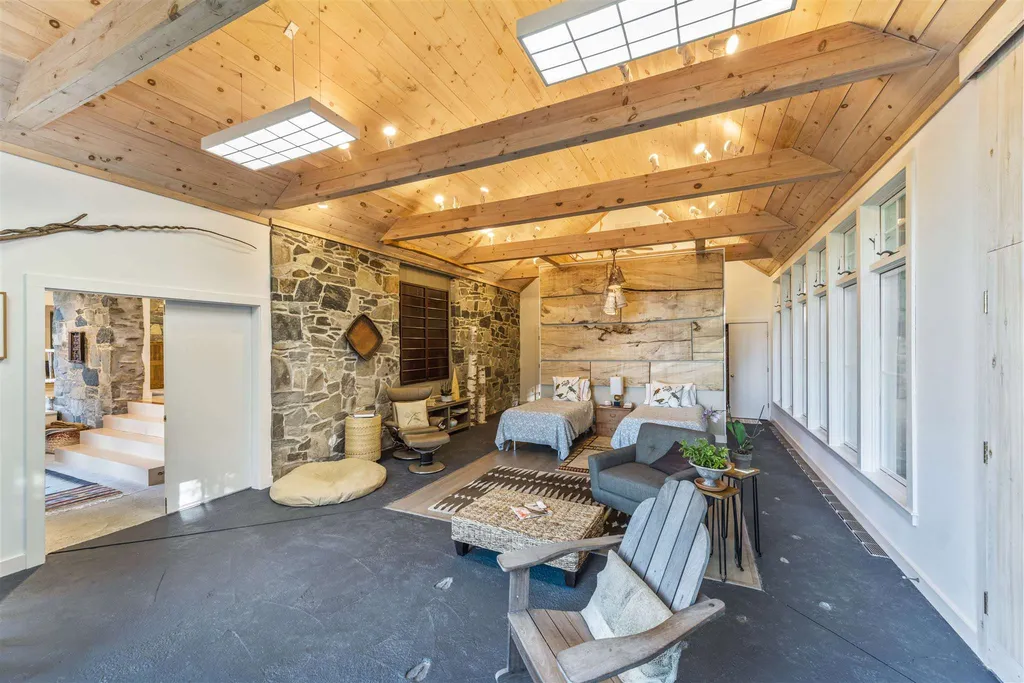 477 Thistle Hill Road Pomfret VT 05053