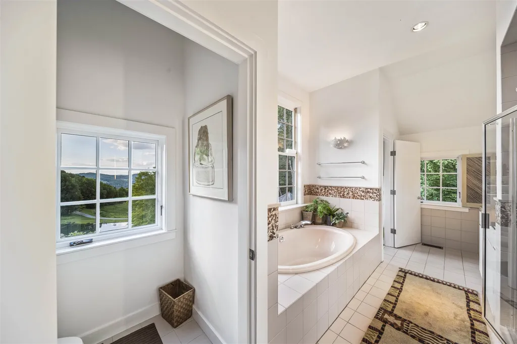 477 Thistle Hill Road Pomfret VT 05053