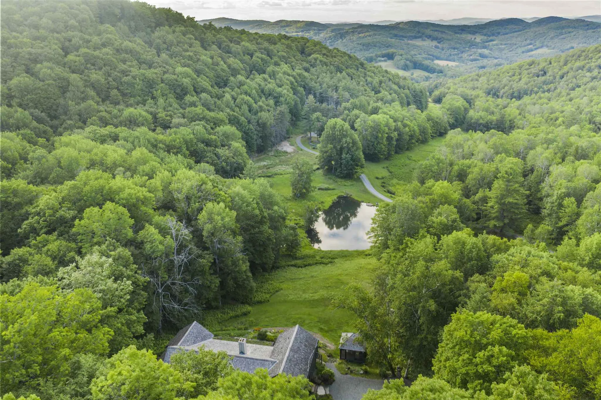 477 Thistle Hill Road Pomfret VT 05053