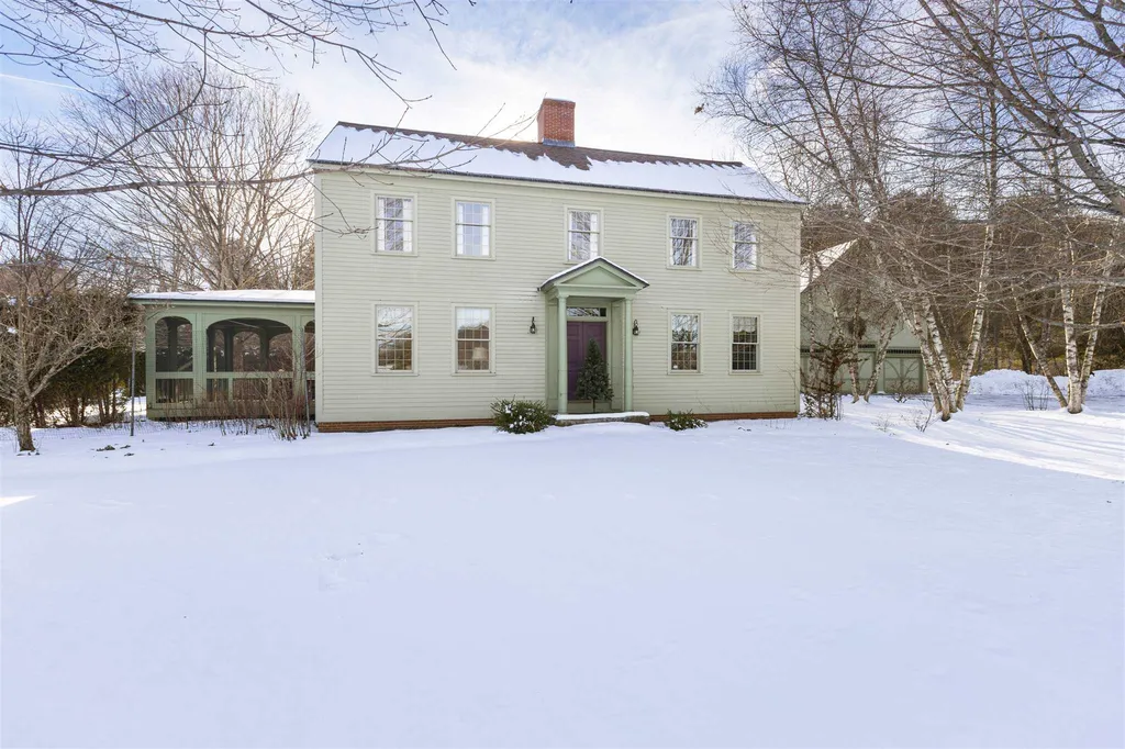 390 Handy Road Pomfret VT 05067