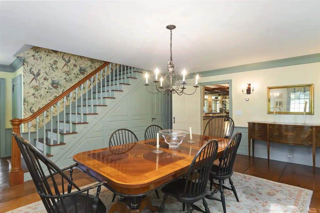 390 Handy Road Pomfret VT 05067