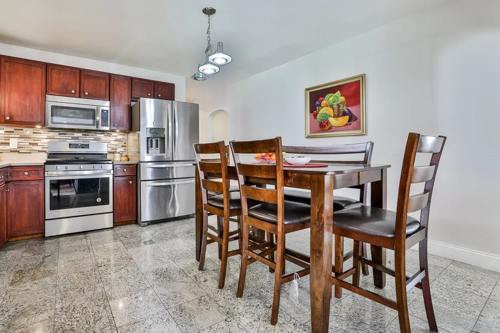 67 Bowers Street Nashua NH 03060