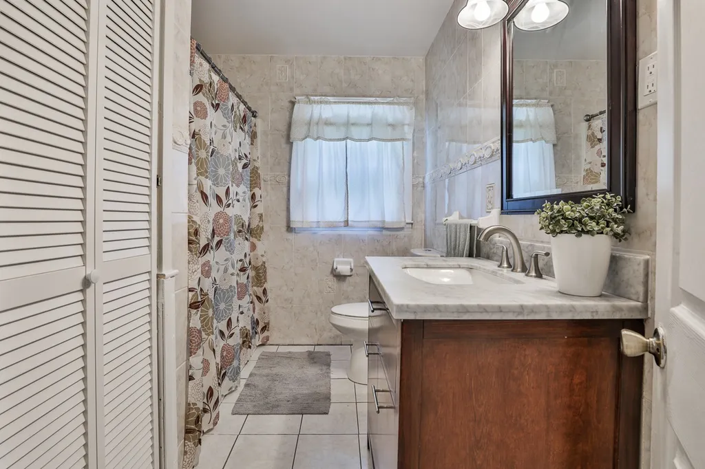 67 Bowers Street Nashua NH 03060