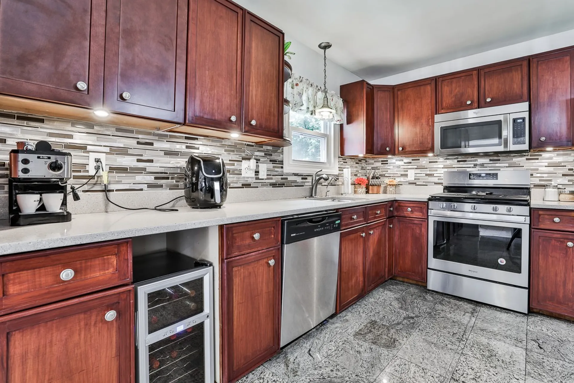 67 Bowers Street Nashua NH 03060