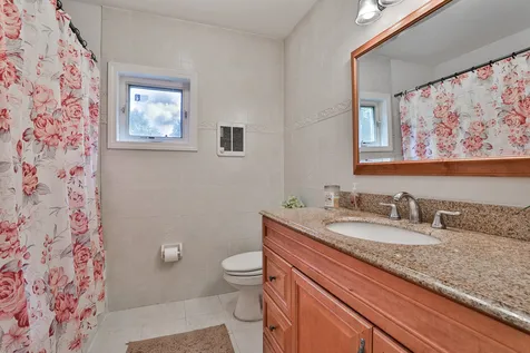 67 Bowers Street Nashua NH 03060