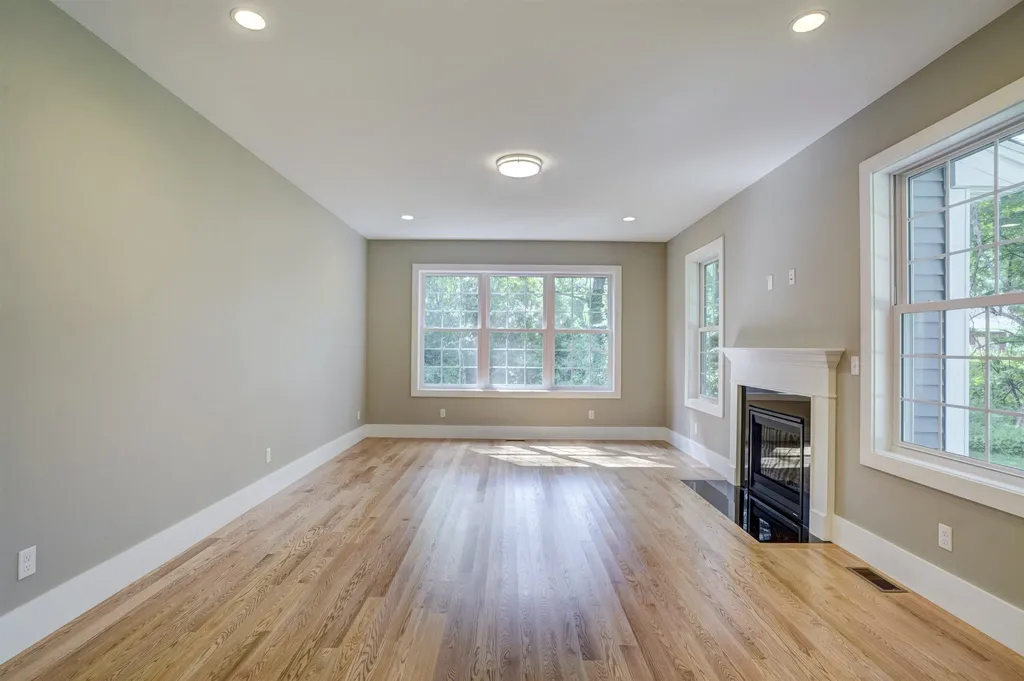 18 Garrison Lane Exeter NH 03833