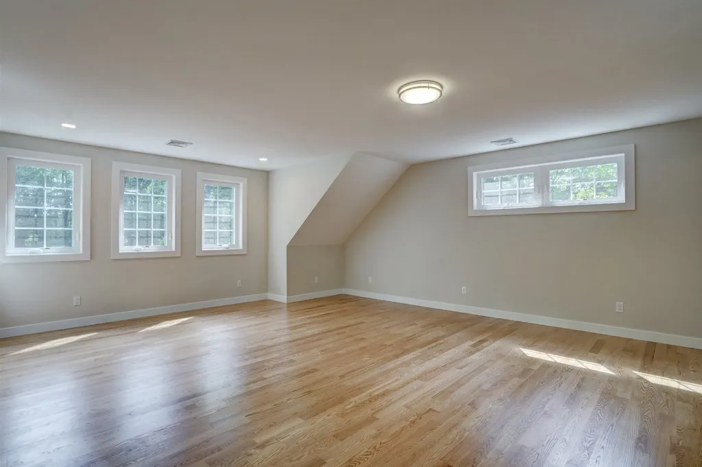 18 Garrison Lane Exeter NH 03833