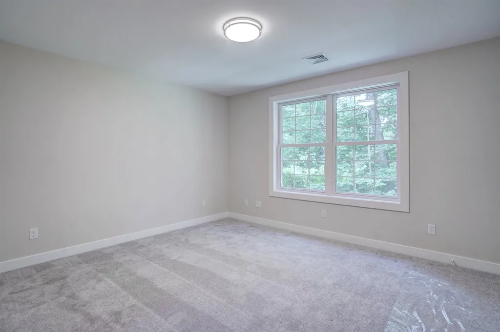 18 Garrison Lane Exeter NH 03833