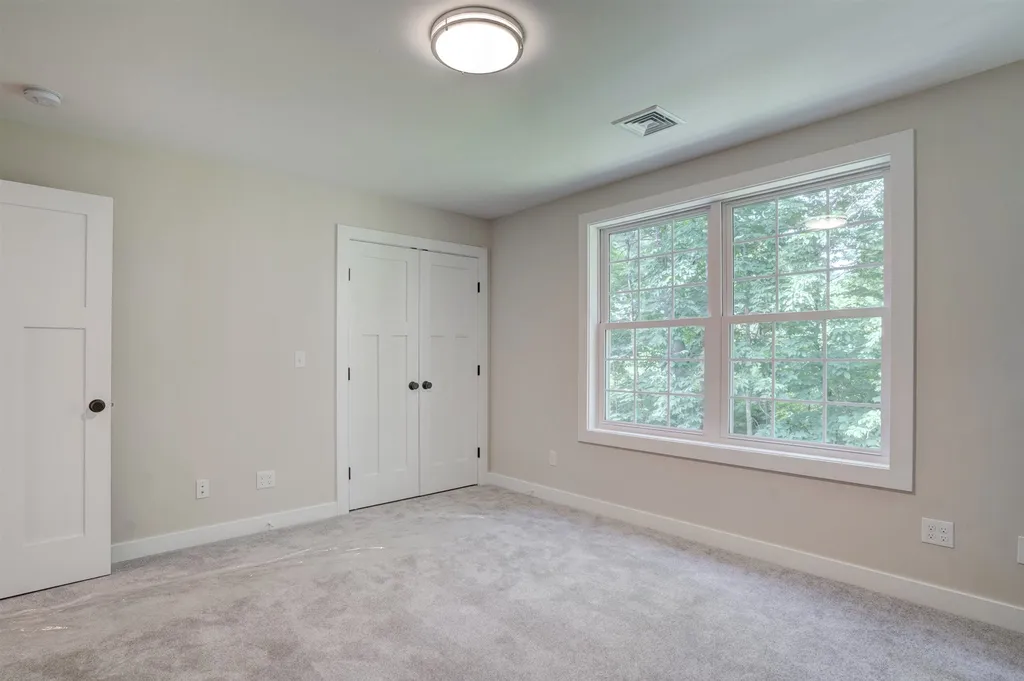18 Garrison Lane Exeter NH 03833