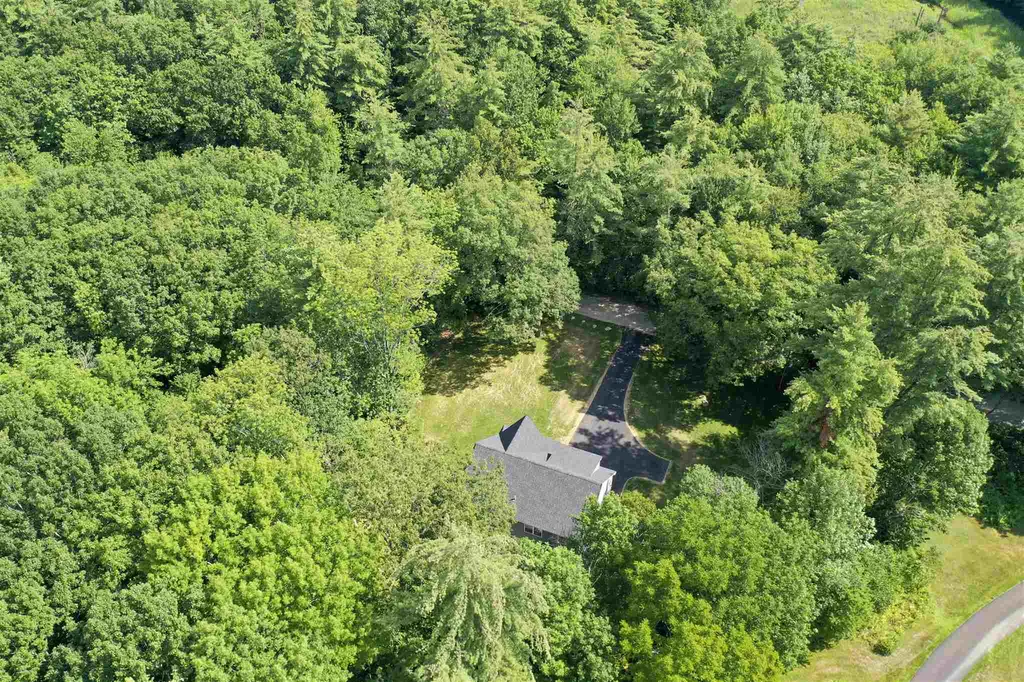 18 Garrison Lane Exeter NH 03833