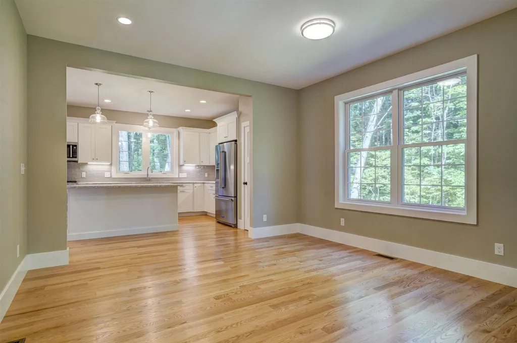 18 Garrison Lane Exeter NH 03833