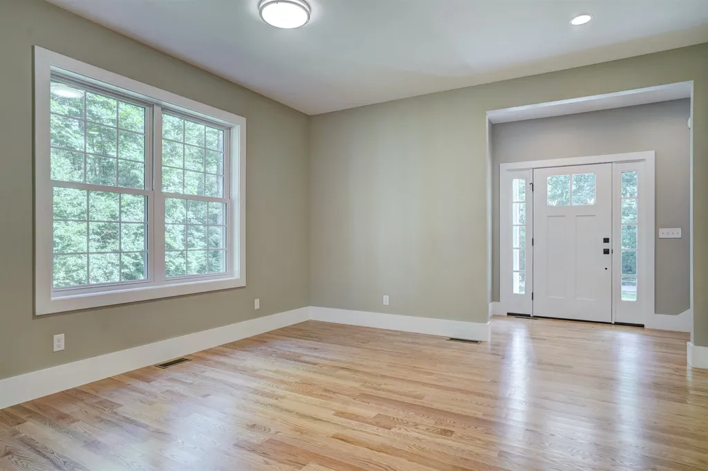 18 Garrison Lane Exeter NH 03833
