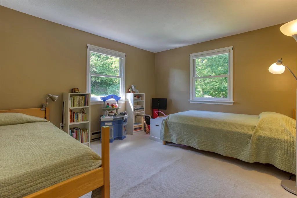 160 Jennifer Lane Hartford VT 05001