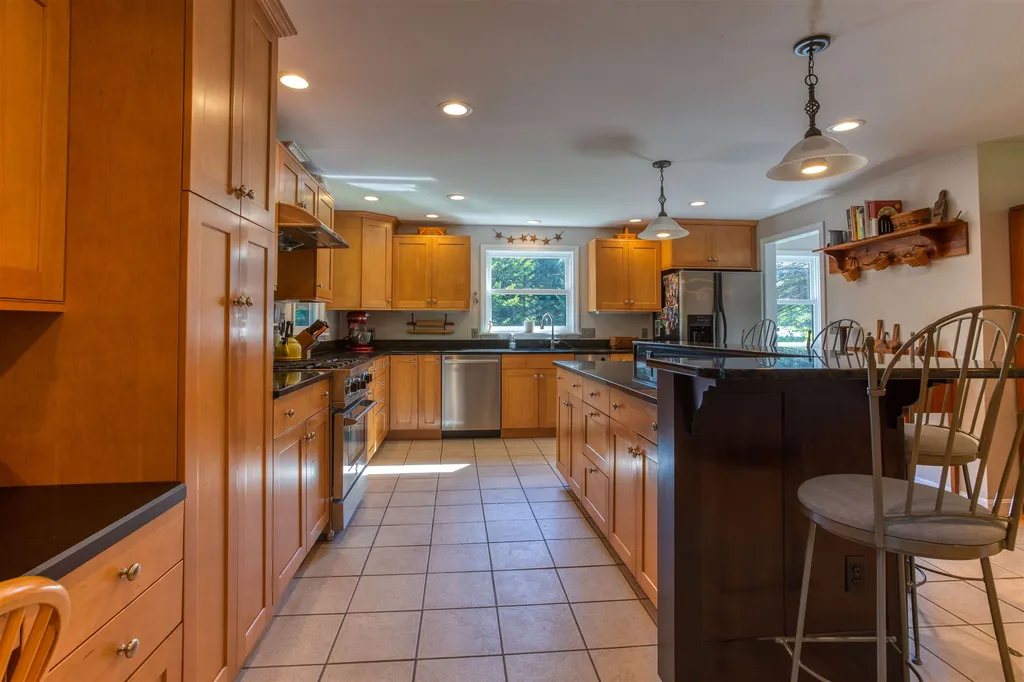 160 Jennifer Lane Hartford VT 05001